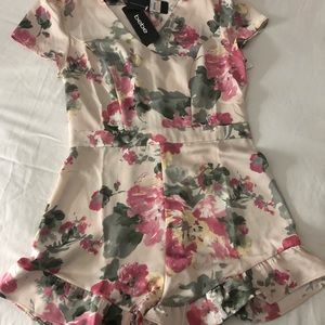 Bebe beautiful jumpsuit, enjoy the summer 🤩